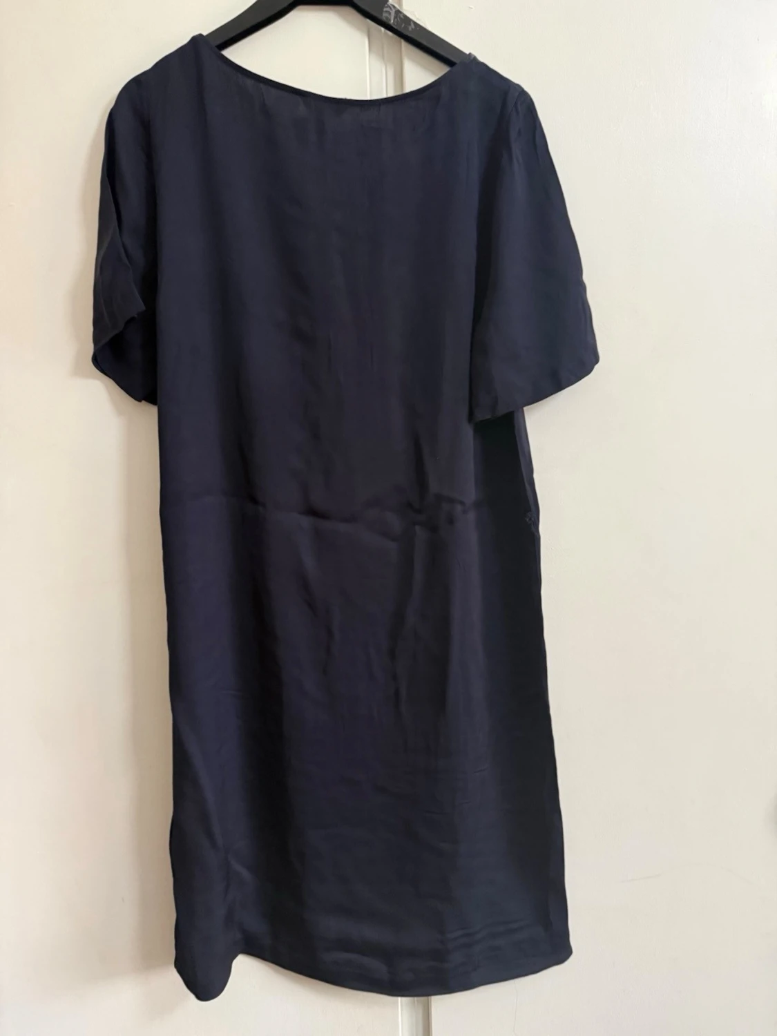 Mörkblå enkel kortklänning från Gant - 1