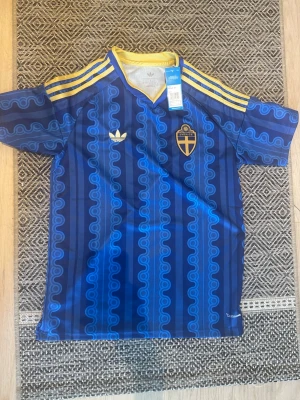 Sveriges bortatröja inför Vm 2026 - Herrlandslagets bortatröja inför Vm 2026
