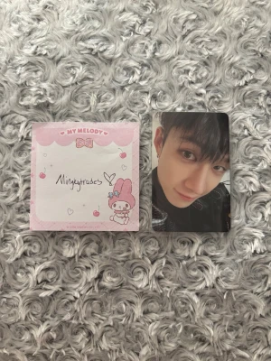 bang chan photocard - !! tar endast swish !! skickar gärna video på kortet + när jag postar om du frågar först 🤍 kan inte garantera att kortet är HELT fri från några märken, men visar såklart om det skulle vara så!