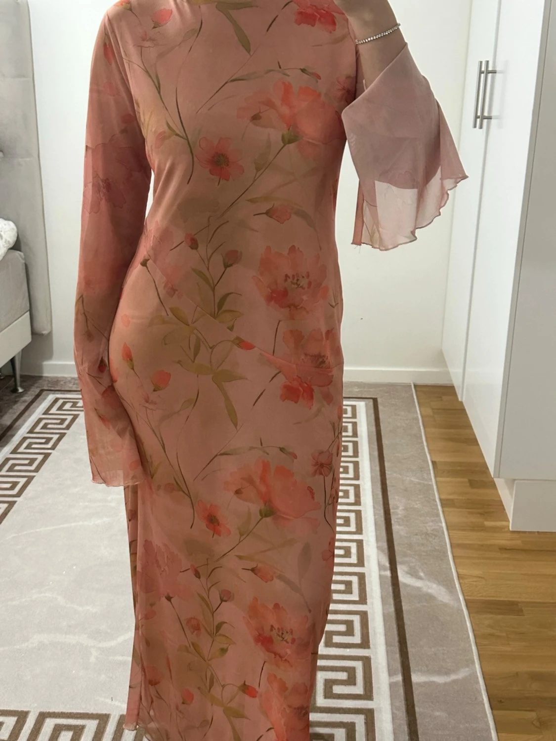 Blommig klänning 💖👗 Använd en gång - 1