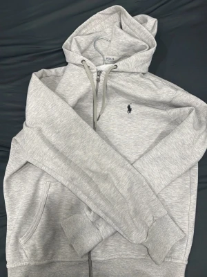 Polo Kofta Grå - Polo kofta i grå, Small.