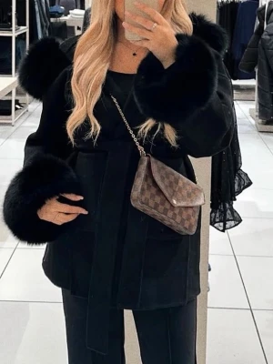 Kappa - Svart kappa med äkta päls