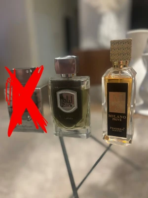 2st parfymer - Lattafa Liam Grey (BDK Gris Charnel) ~90/100ml.                  Pendora Scents Milan Privé (1 million privé) ~98/100ml
