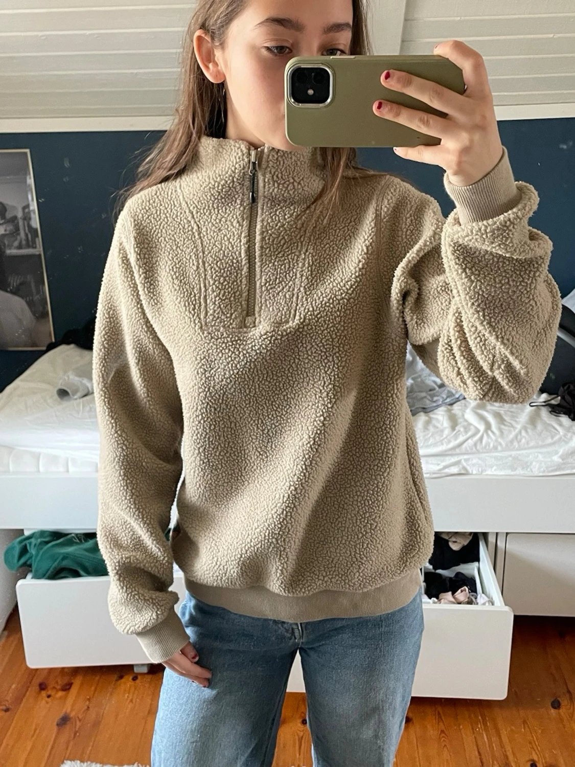 Beige fleece-tröja med halvzip