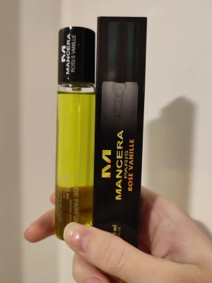Mancera Roses Vanille - Mancera Roses Vanille Perfume. 33ml bottle. New! Great winter/fall fragrance.