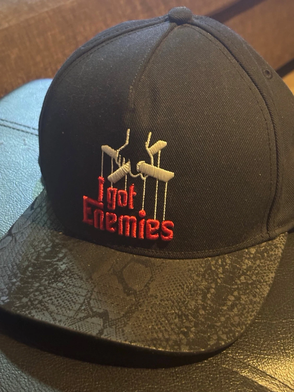 Svart snapback från Cayler & Sons