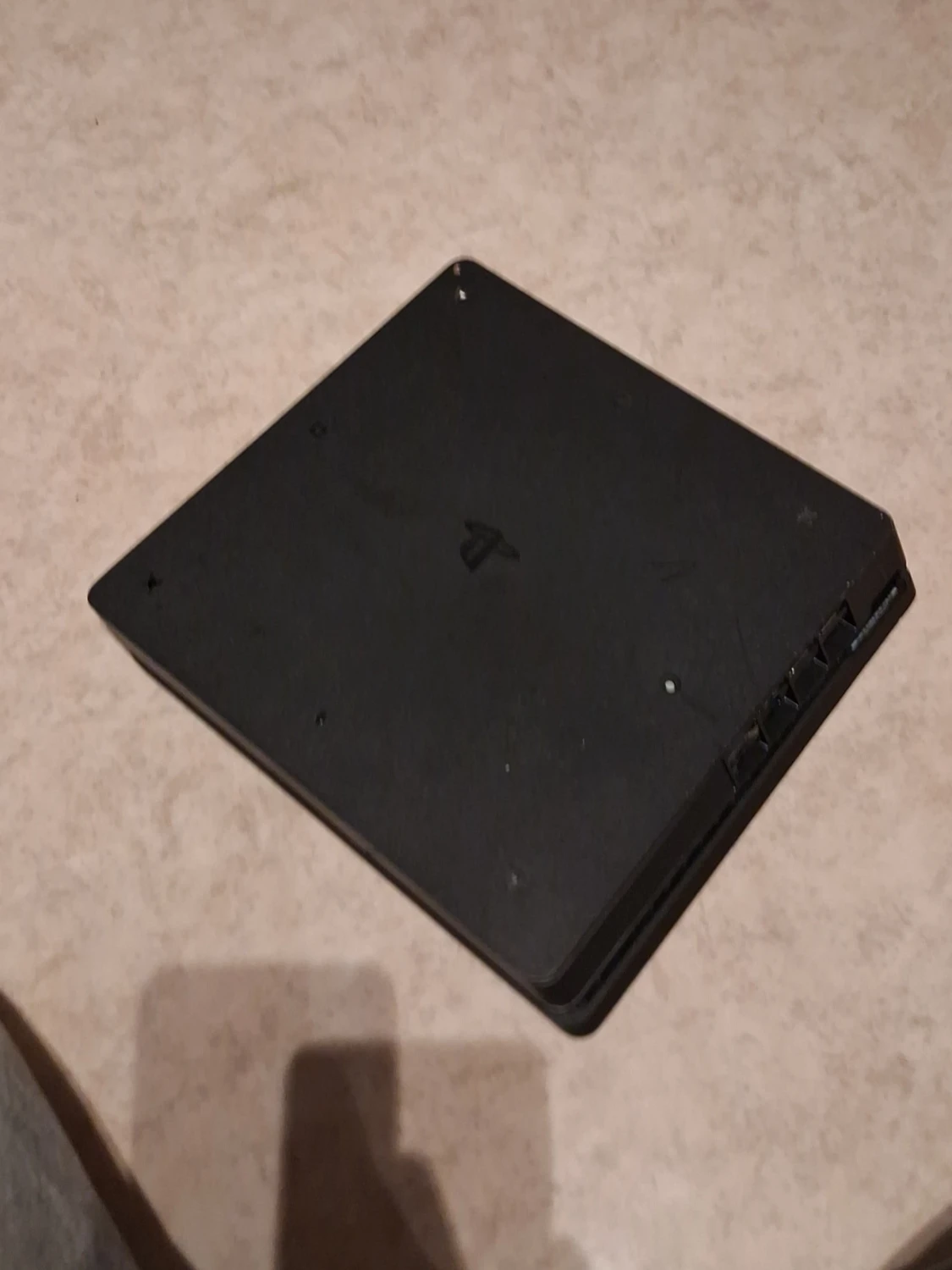 PlayStation 4 Slim spelkonsol svart - 1