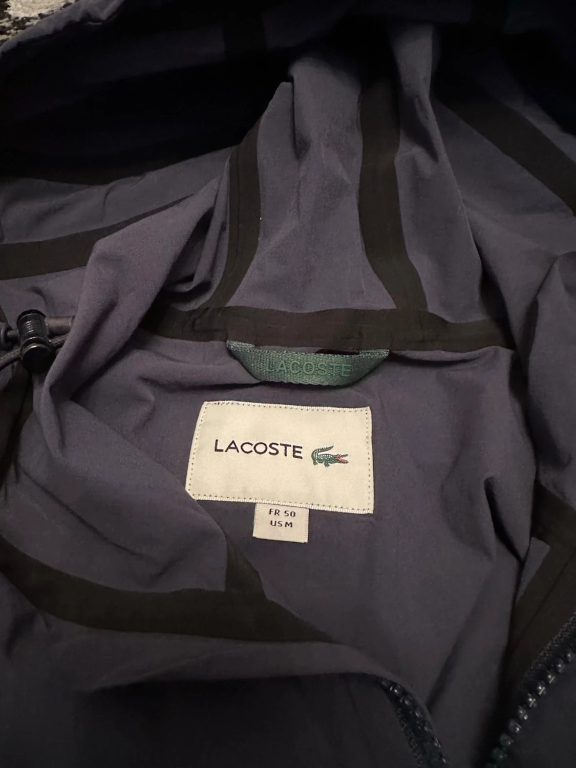 Mörkblå vindjacka från Lacoste - 2