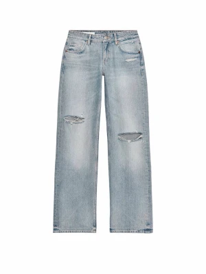 Low waist baggy Zara jeans  - Supersnygga jeans från Zara!! Använda ett fåtal gånger och är i mycket bra skick!!💕💕