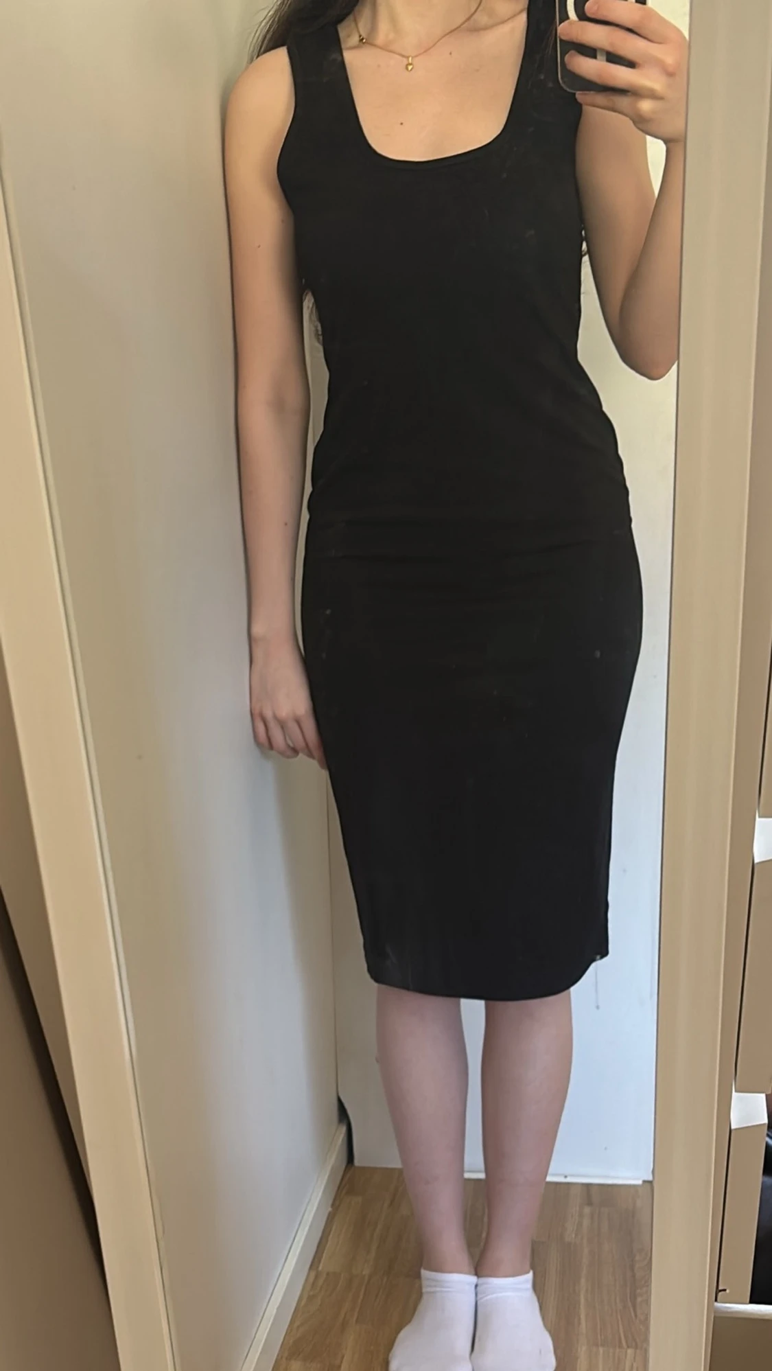 Svart basic klänning - 1