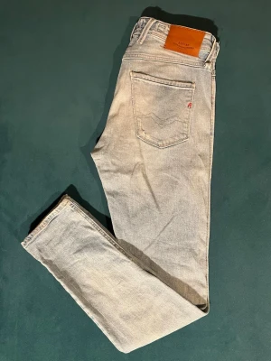 Replay Anbass - Replay Anbass. Strl 30/32. Gott skick, inga defekter. Hör av dig vid funderingar!!🛑Kan gå ner i pris vid snabb affär!!