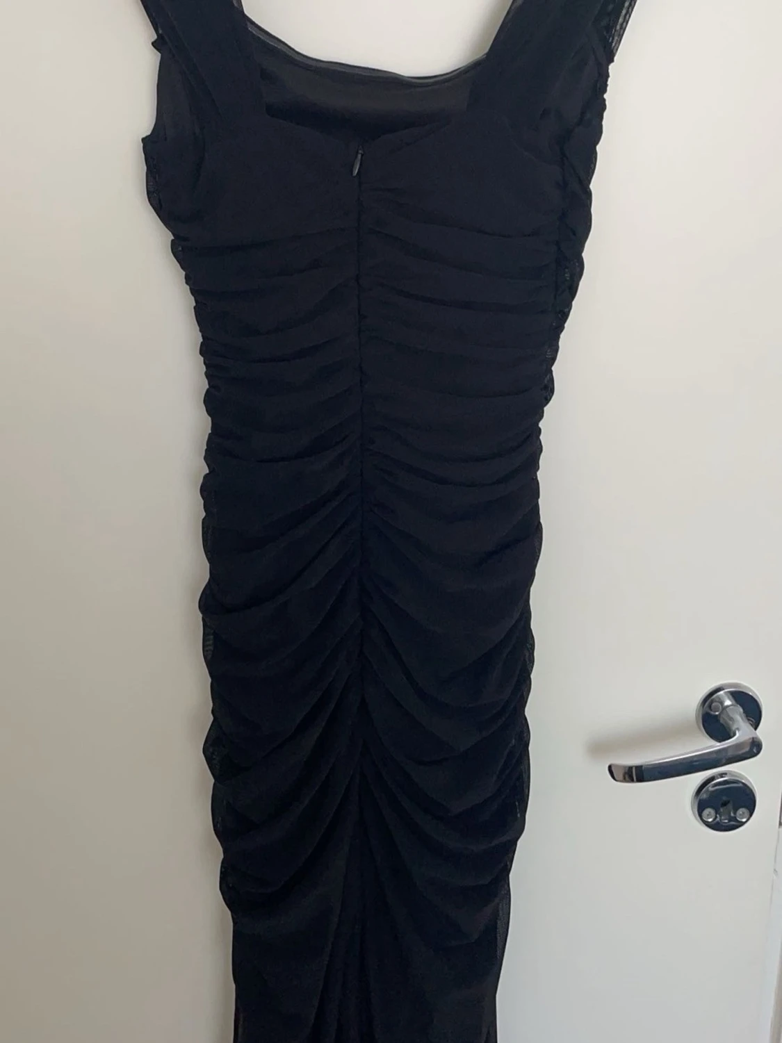 Svart offshoulder långklänning - 3