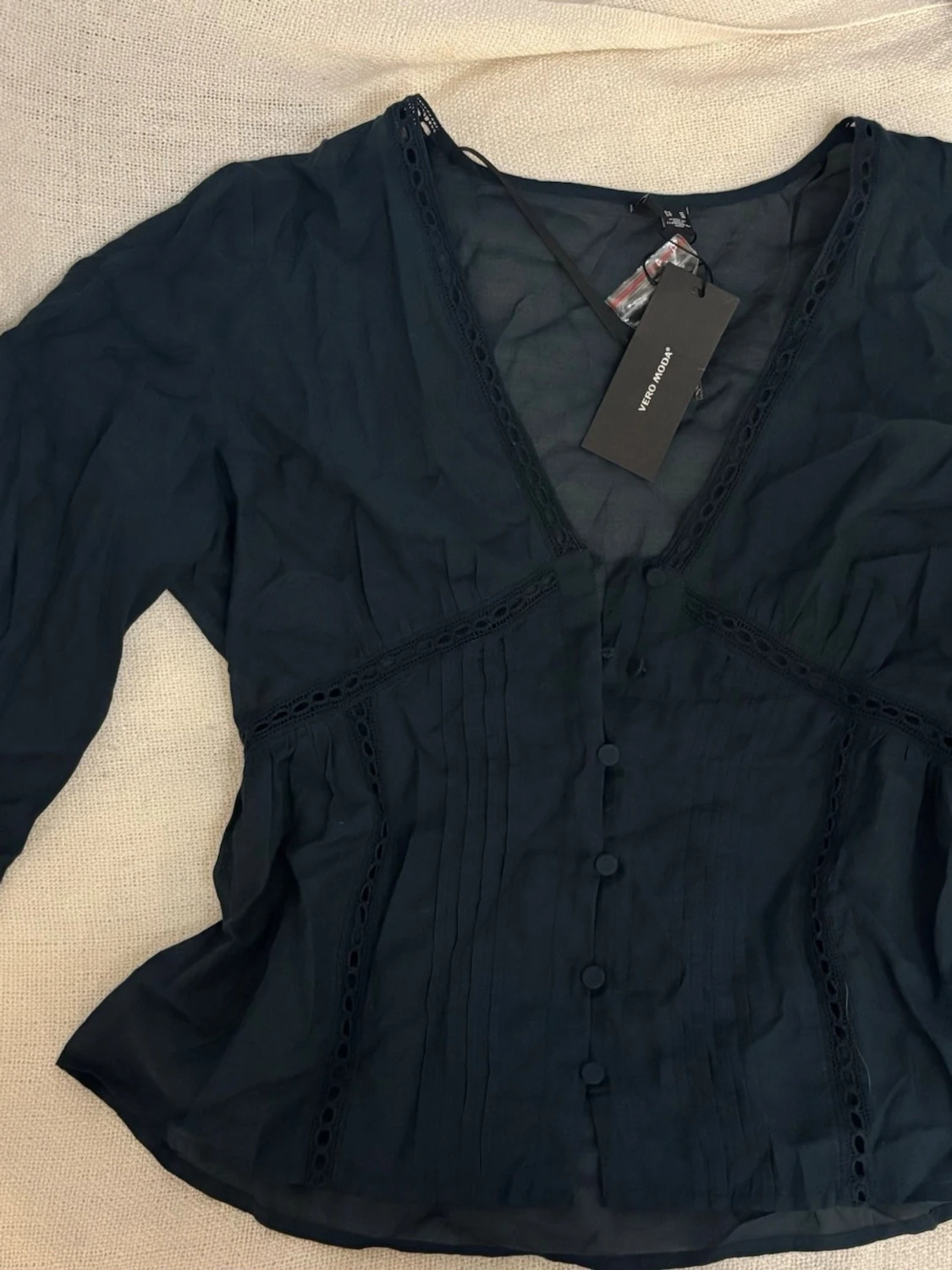 Supertrendig mörkgrön blus från Vero Moda – Helt ny med prislapp, storlek 38 - 1