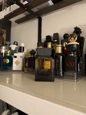 Nuhi paris intense - 119ml av 120. Nypris är 2000