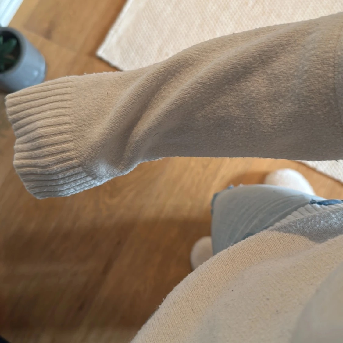 Vit stickad tröja från vila  - 2