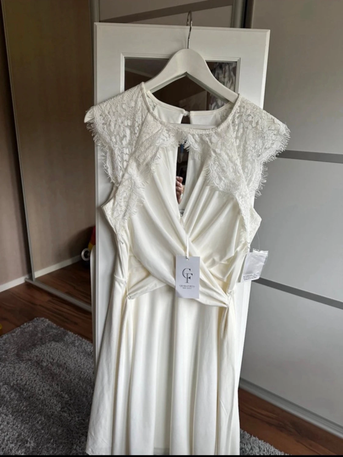 Vit spetsklänning från Chiara Forthi - 2