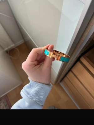 H-armband  - Aldrig använd