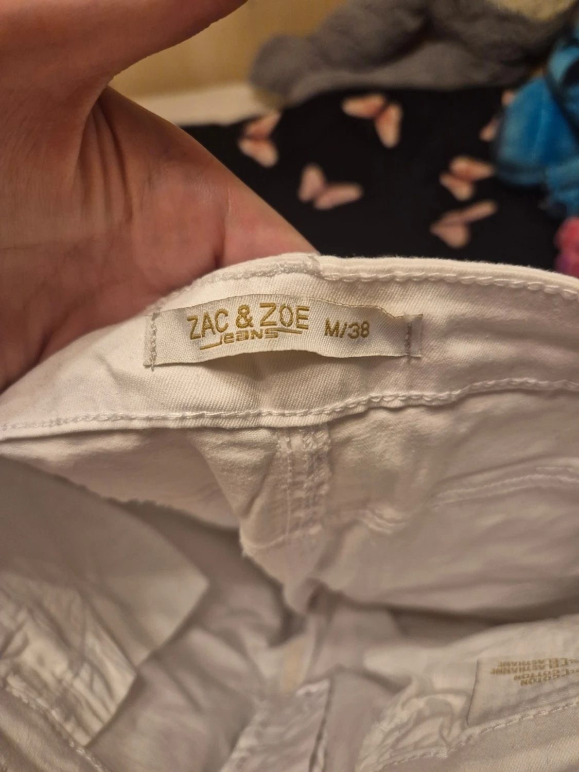 Vita jeans med spets och rosetter - 2