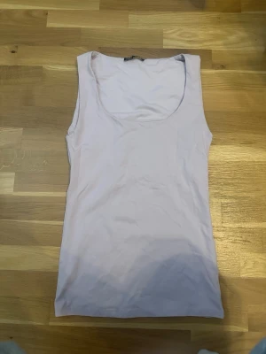 7 toppar!!! - Säljer dessa 7 plagg du får med dig allt!! 