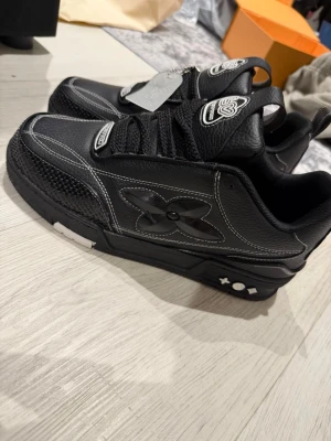 L&V Black skates sneakers - Brand new. Size 45, true to size