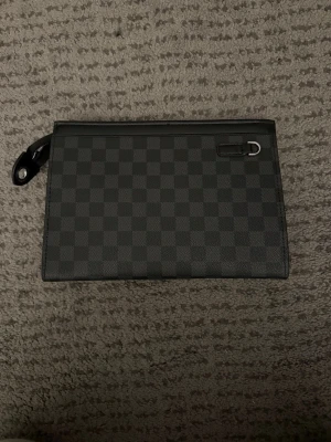 Hand väska  - Inget märke handväska knappt använd 