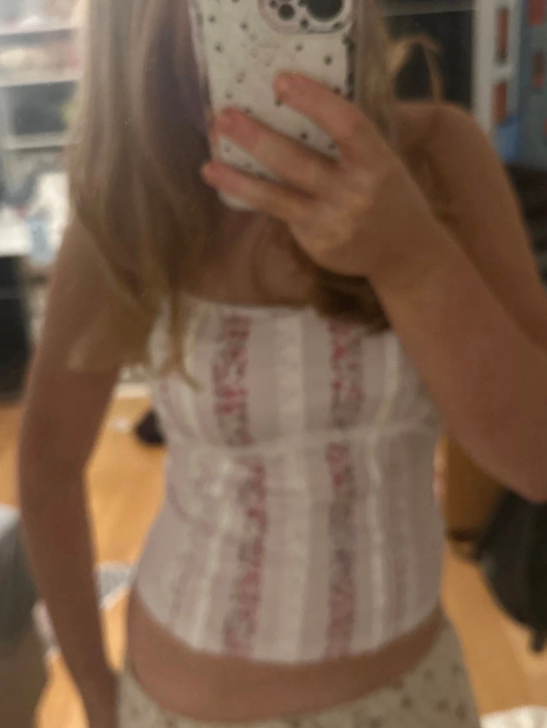 Vit och rosa korsettinspirerad topp