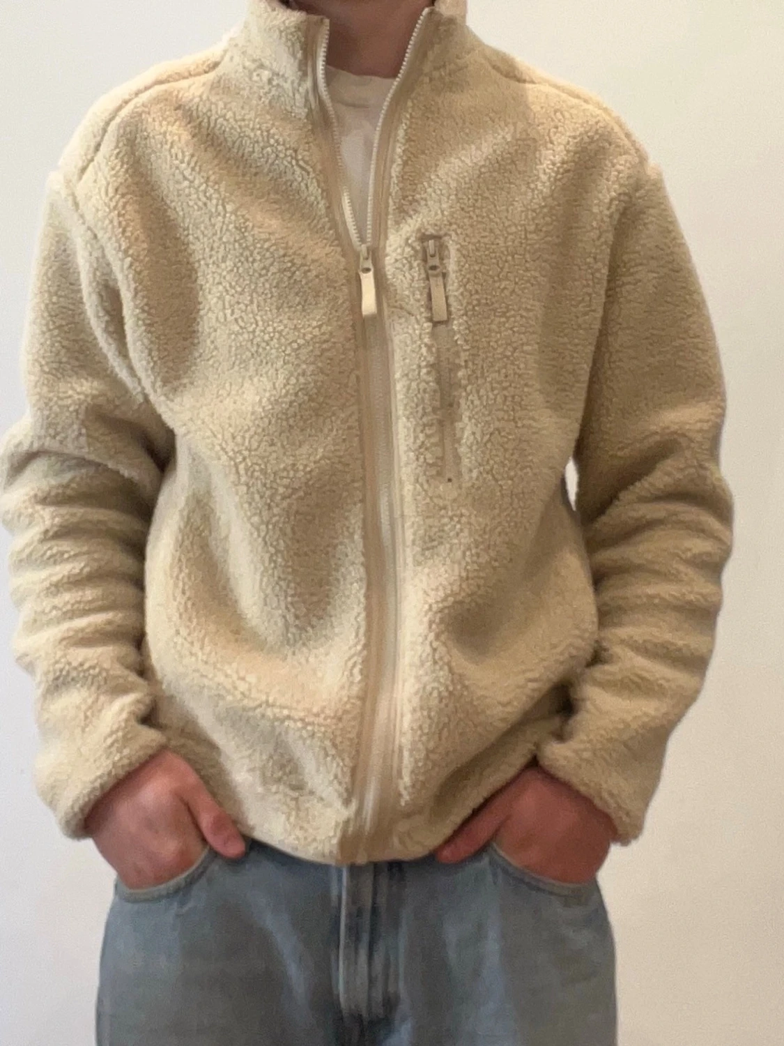 Beige teddyjacka med dragkedja