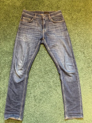 Tiger of Sweden jeans - Säljer dessa riktigt stilrena slim-fit jeansen från Tiger of Sweden. Köpte dessa helt nya och är fortfarande i mycket bra skick👊. Pris kan självklart diskuteras🙌