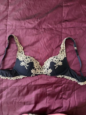 Intimissimi BH - Snygg intimissimi BH som jag inte kommer till användning längre!