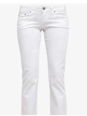 Ltb jeans - Säljer mina ltb jeans då dem tyvär är för korta och små för mig i storleken. Dem är använda ungefär en sommar men inte söndriga. 