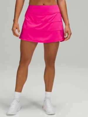 Lululemon kjol!❤️ - Säljer en träningskjol från Lululemon!! Passar tyvärr inte mig! Storlekslappen är borttagen men skulle uppskatta en 4-8 I us storlek eller s/m!!! Tror färgen heter sonic pink❣️❣️