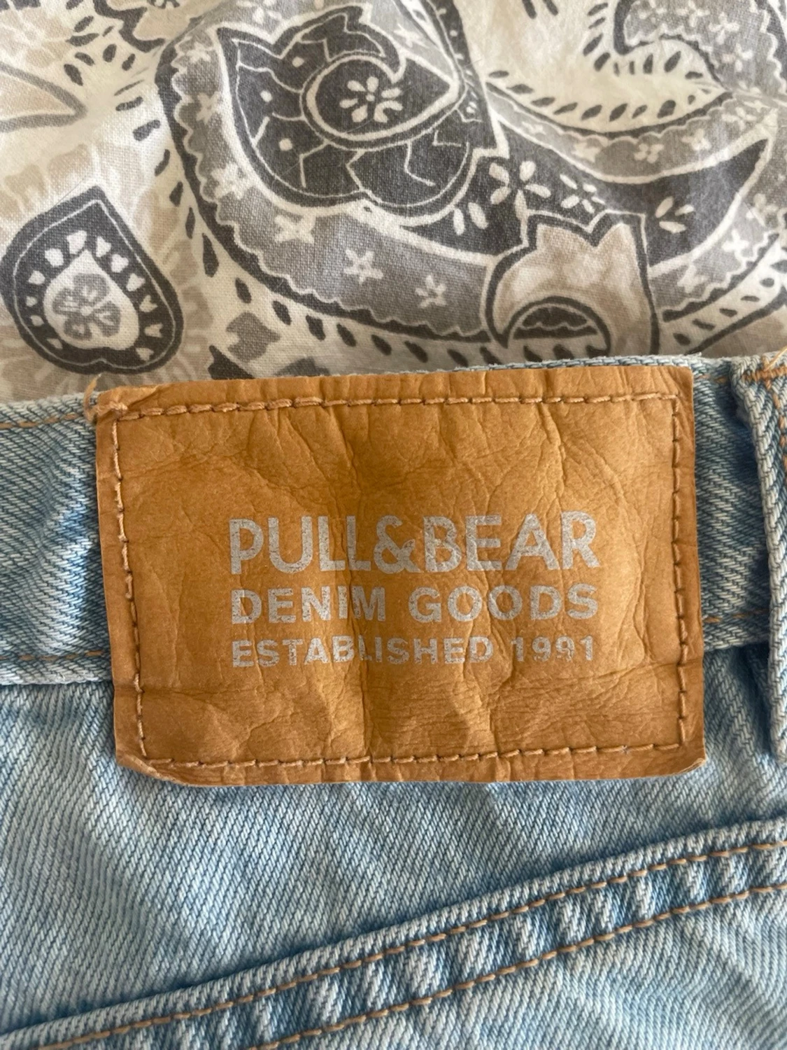 Lågmidjade jeansshorts  - 3
