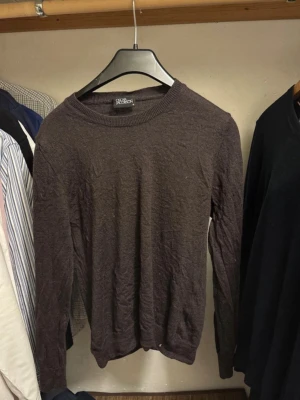 Oscar Jacobson tröja i merinoull - Har krympt därav priset. Motsvarar nu en XS