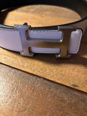 H bälte - Helt oanvänt STL 105 cm