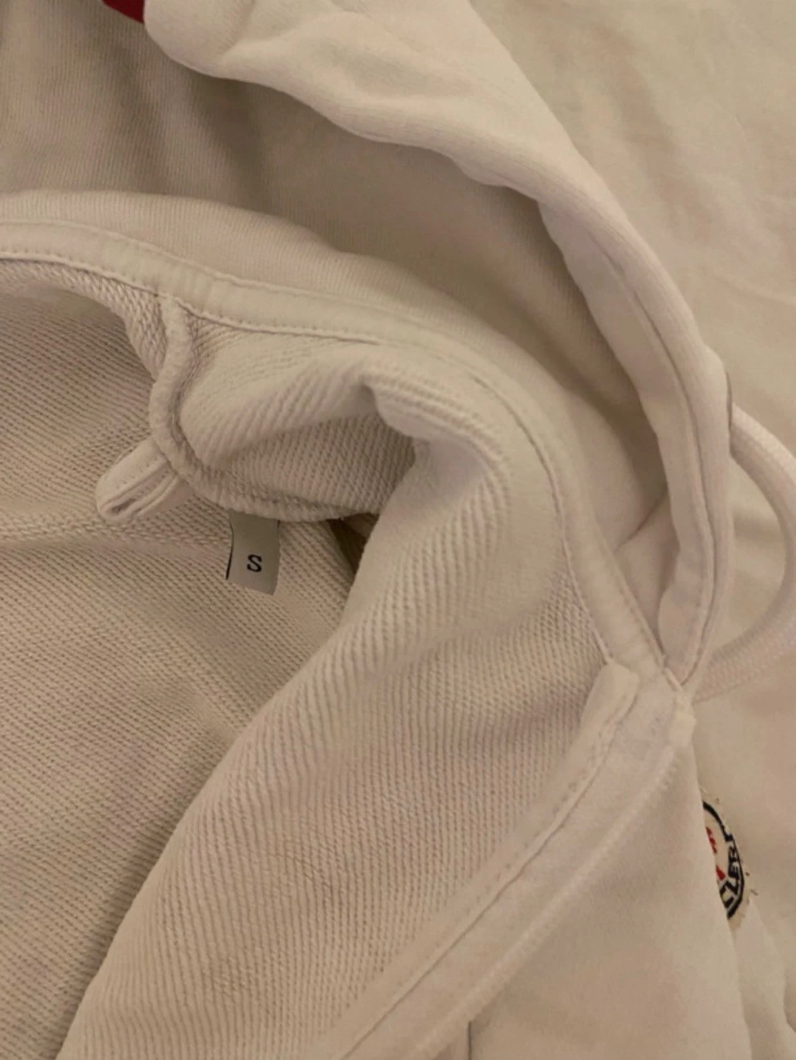 Vit hoodie från Moncler med dragkedja - 1