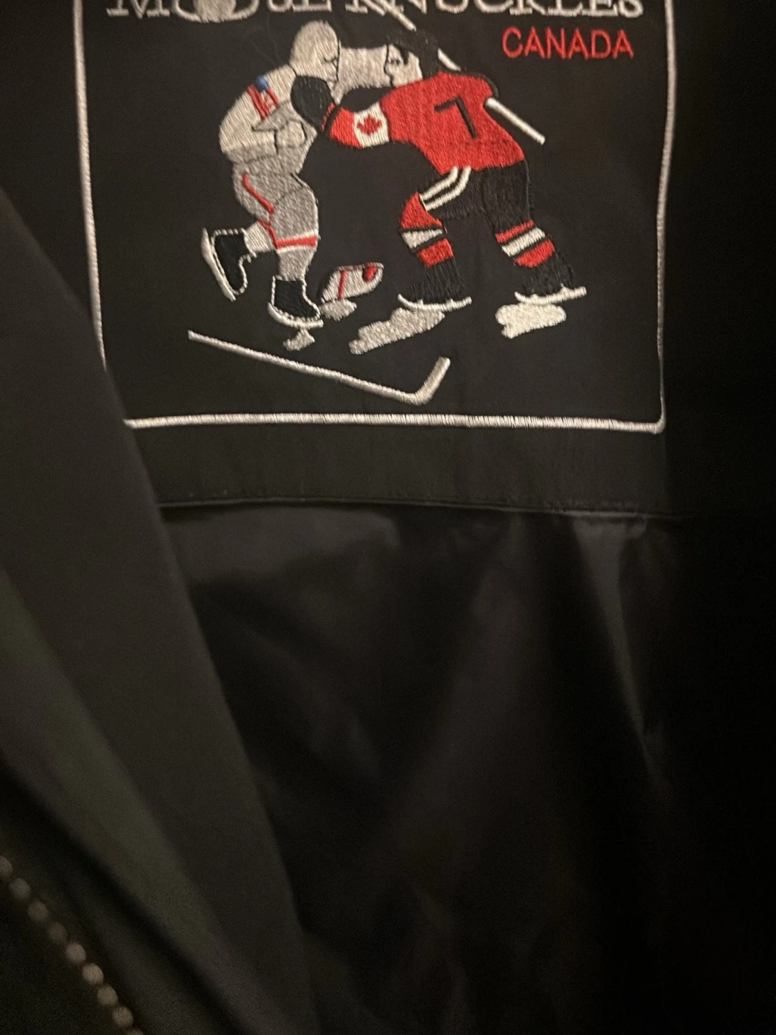 Svart dunjacka från Moose Knuckles - 3