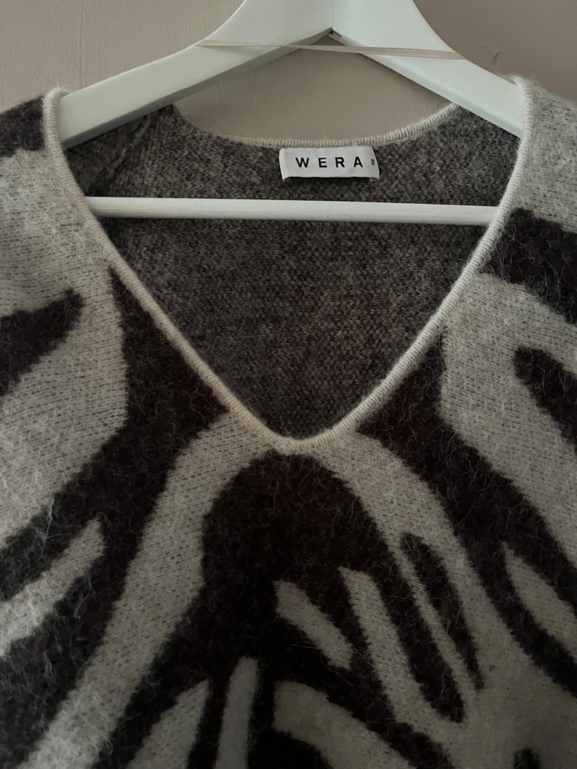 Zebramönstrad stickad tröja Wera - 2