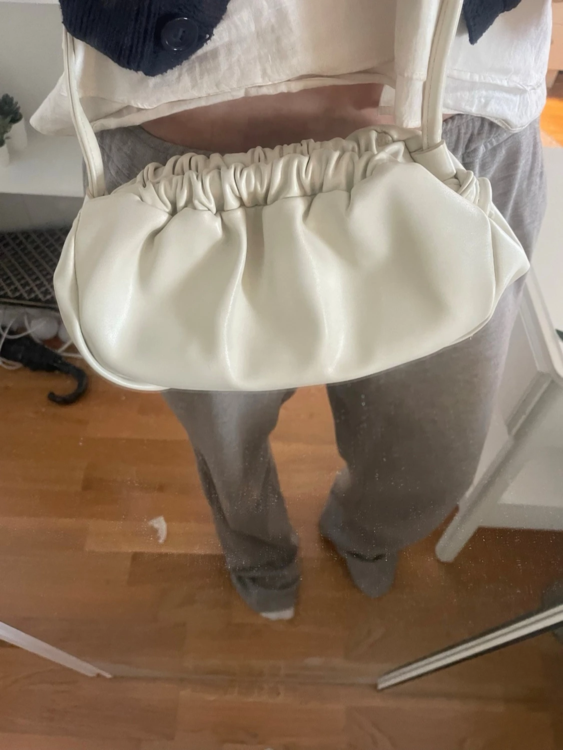 Vit dumplingbag  - 2