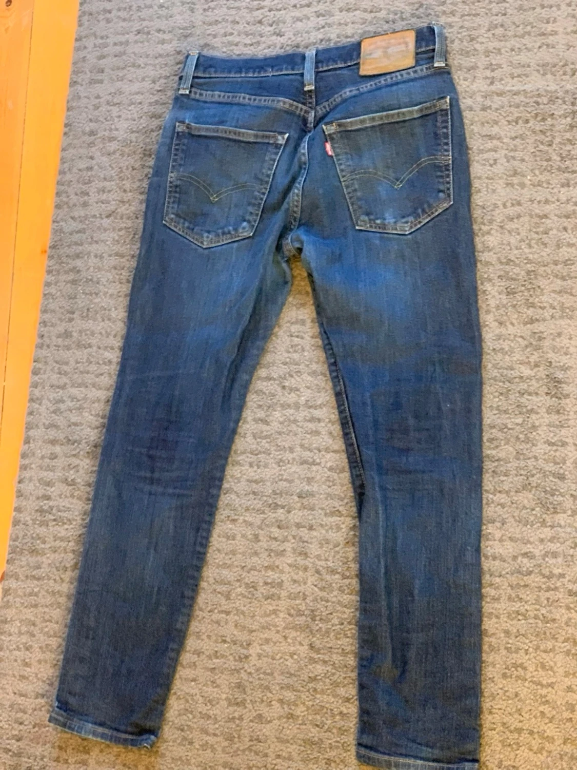 Blå Levi's jeans med raka ben - 1