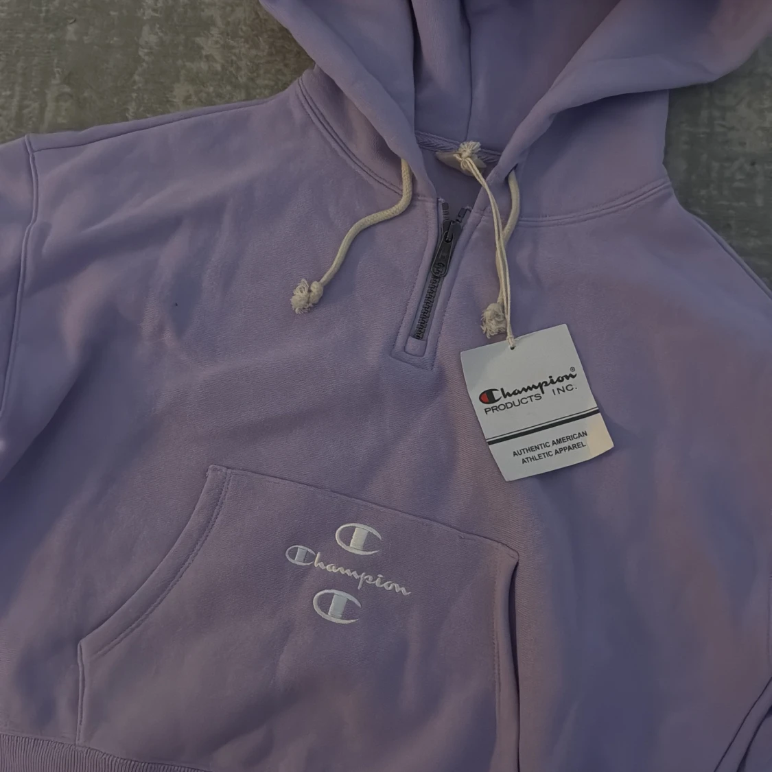 Ljuslila hoodie från Champion - 1