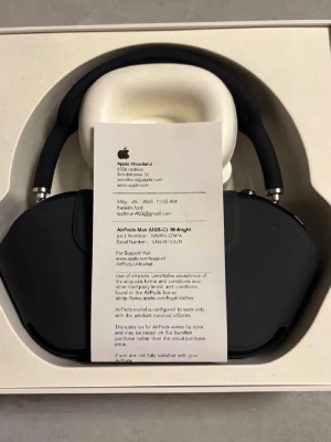 Air pods maxt - Säljer dessa AirPods Max från Apple. Har kvitto och allt på dem och säljer för ett riktig bra pris 