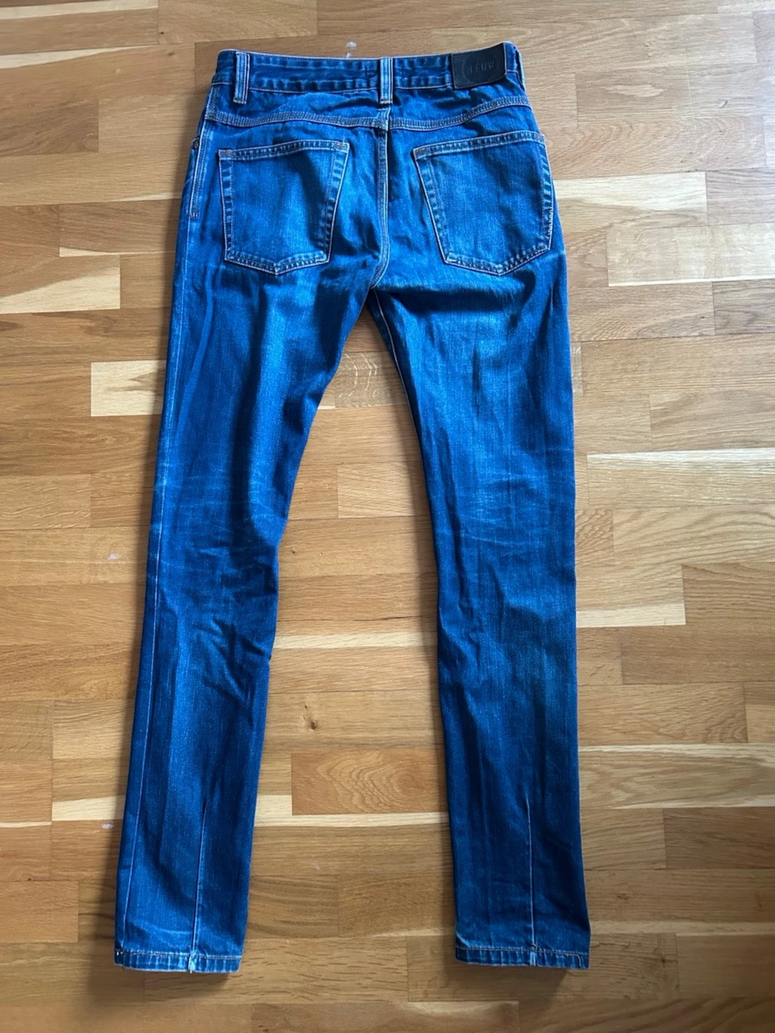 Blå slim fit jeans från Neuw - 1