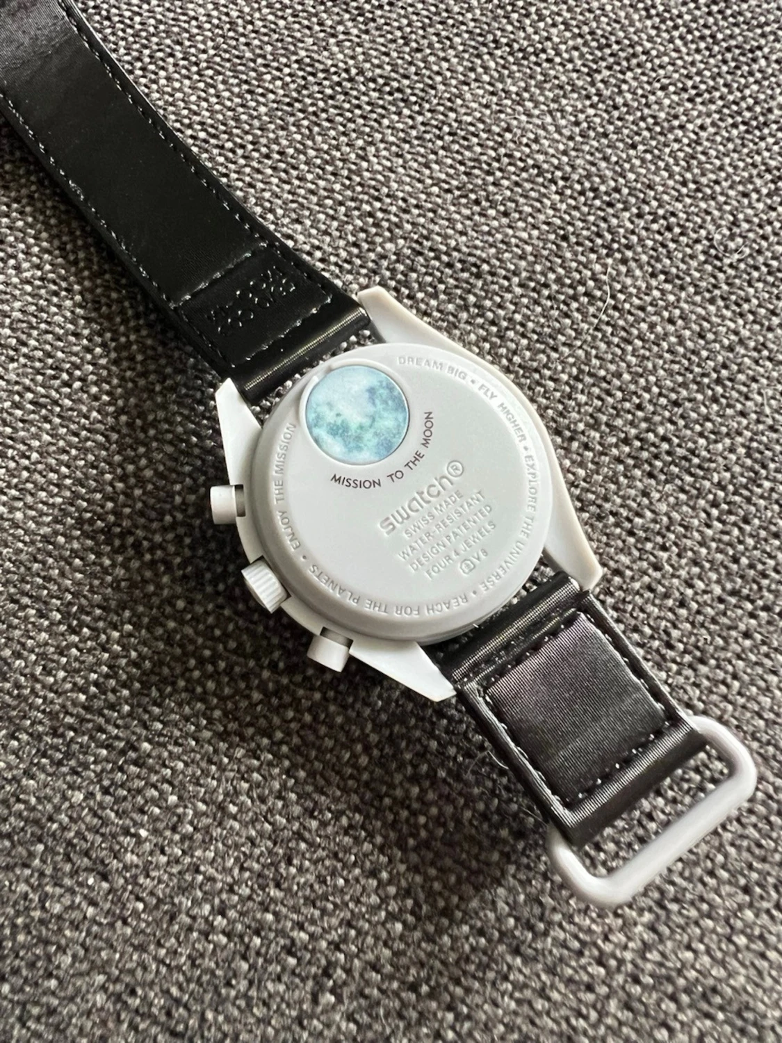 Omega x Swatch Moonswatch mission to the moon - 2