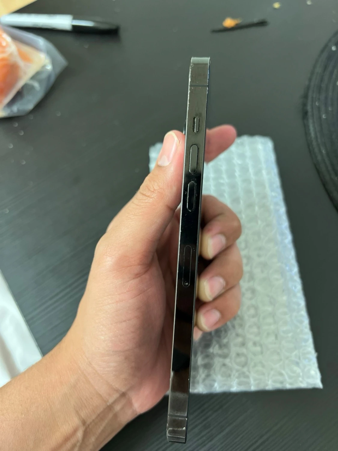 iPhone 14 Pro max  svart med trippelkamera - 4