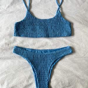 Jättefin blå bikini från Shein💕 Endast testad så fint skick. Upplevs lite ljusare i verkligheten än på bilden💙