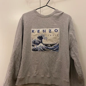 Kenzo Tröja M - Kenzo tröja manlig, knappt använd, medium.