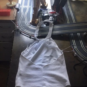 Open rygg topp  - I mycket bra skick och pasar xs- s