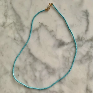 Turkos halsband  - Handgjort pärlarmband  40kr/st 