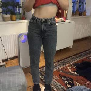 Snygga jeans från zara, är 163cm lång 