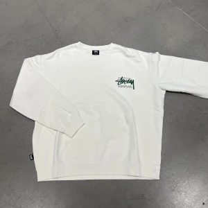 Stussy Crewneck  - Strl:L Skick:Brand New 